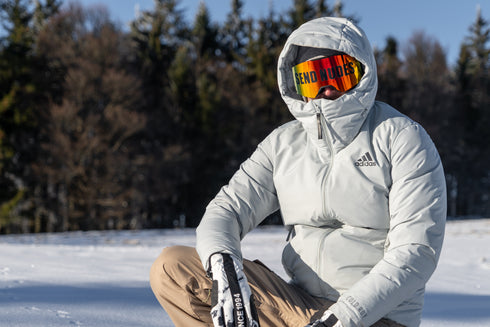 Send Nudes Brille in Winterausrüstung